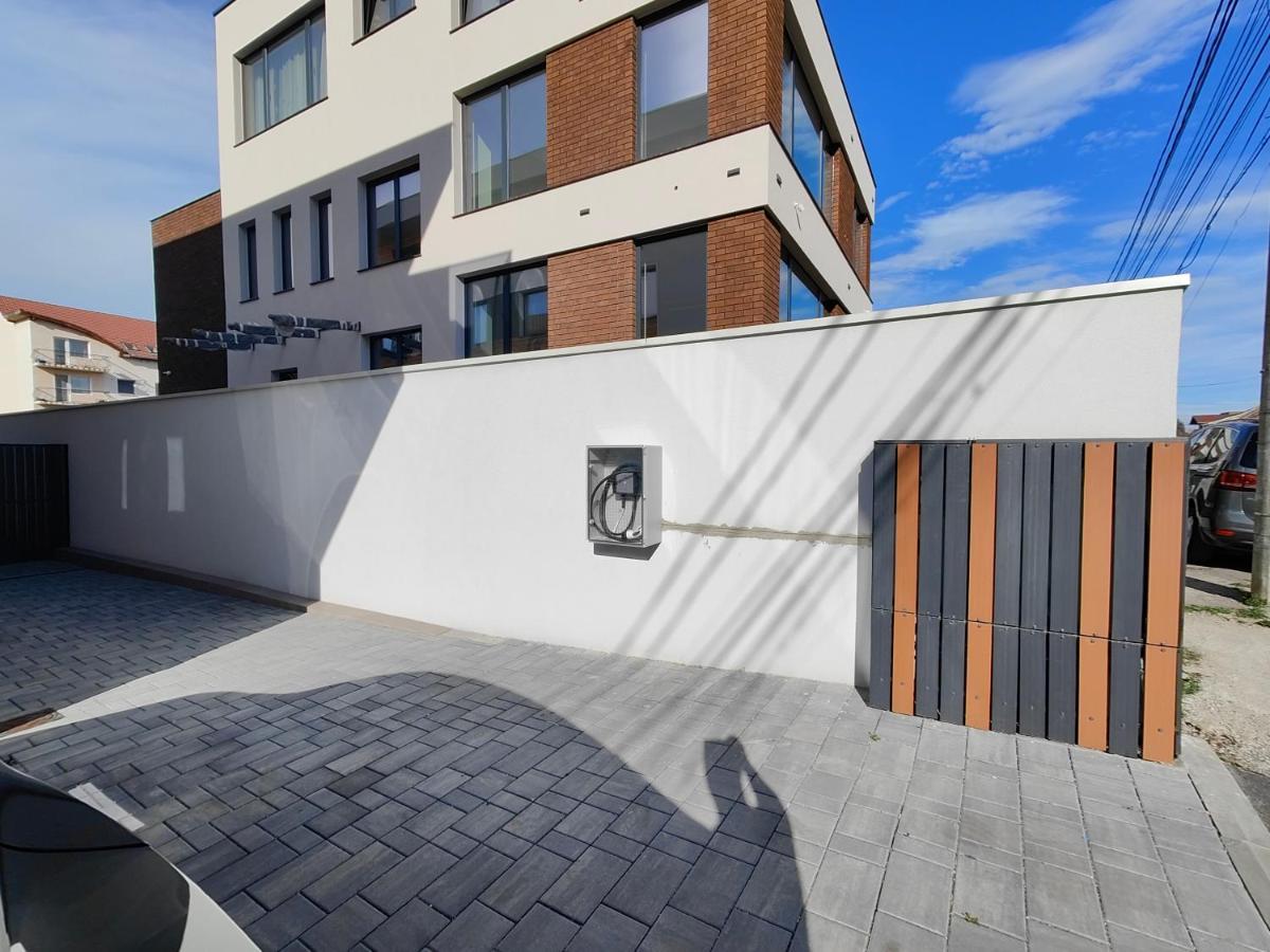 Sarmihouse Aparthotel Cluj-Napoca Luaran gambar